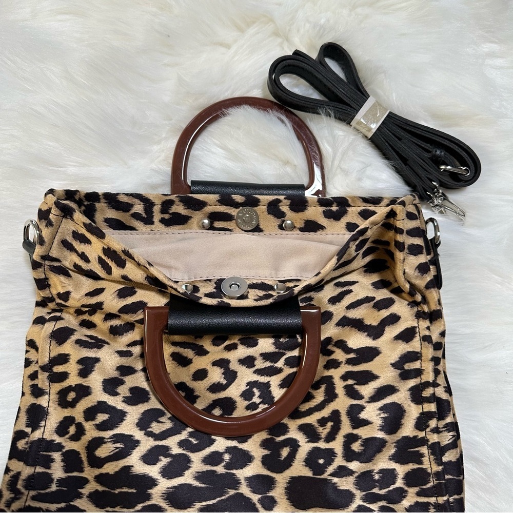Cheetah print purse - Picture 4 of 7